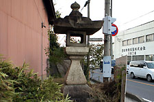 秋葉山信仰の常夜灯