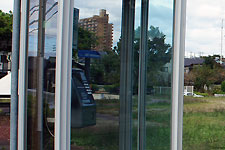 梅森台にしうしろ公園にある電話BOX