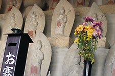 日進市三本木町にある「長松寺」の観音堂