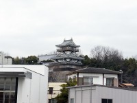 昭和６２年に再建城された岩崎城