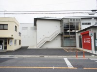 岩崎公民館の裏