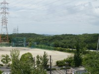 日進高校を眺める