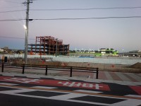 なにか建ち始めたぞ