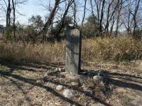 千子池と愛知用水石碑2