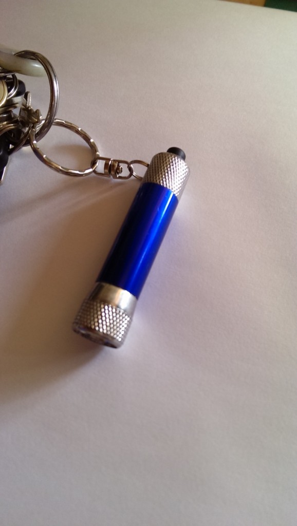 ライト付きキーホルダー